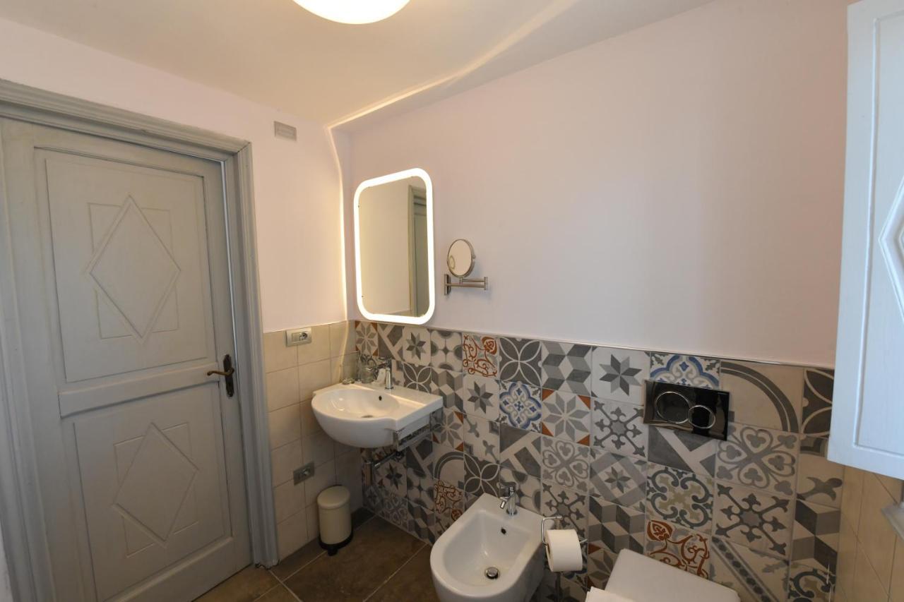 Antica Villa Cuneo- Guest House - "B&B E Non Un Hotel A Cuneo" Exterior photo